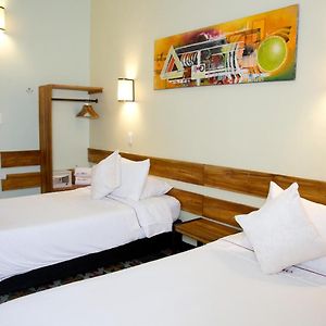 Habitación con 2 Camas Individuales
